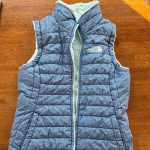 The North Face Reversible Mossbud Vest